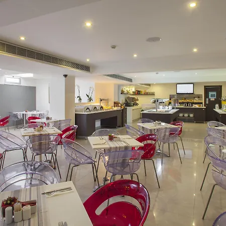 فندق أمورجوس بوتيك