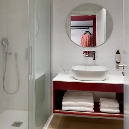 Ibis Styles Готель 2*